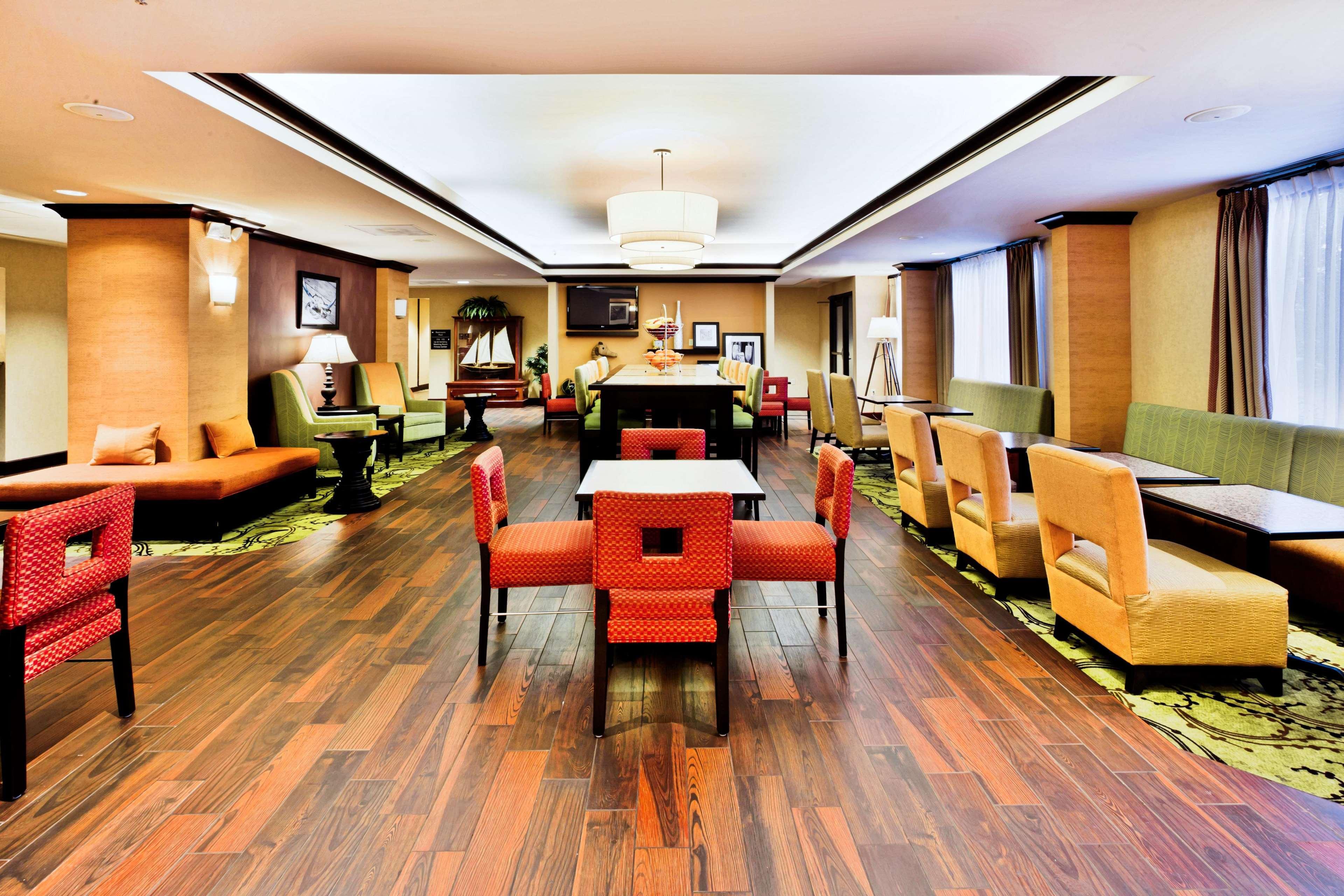 Hampton Inn Seekonk Eksteriør billede