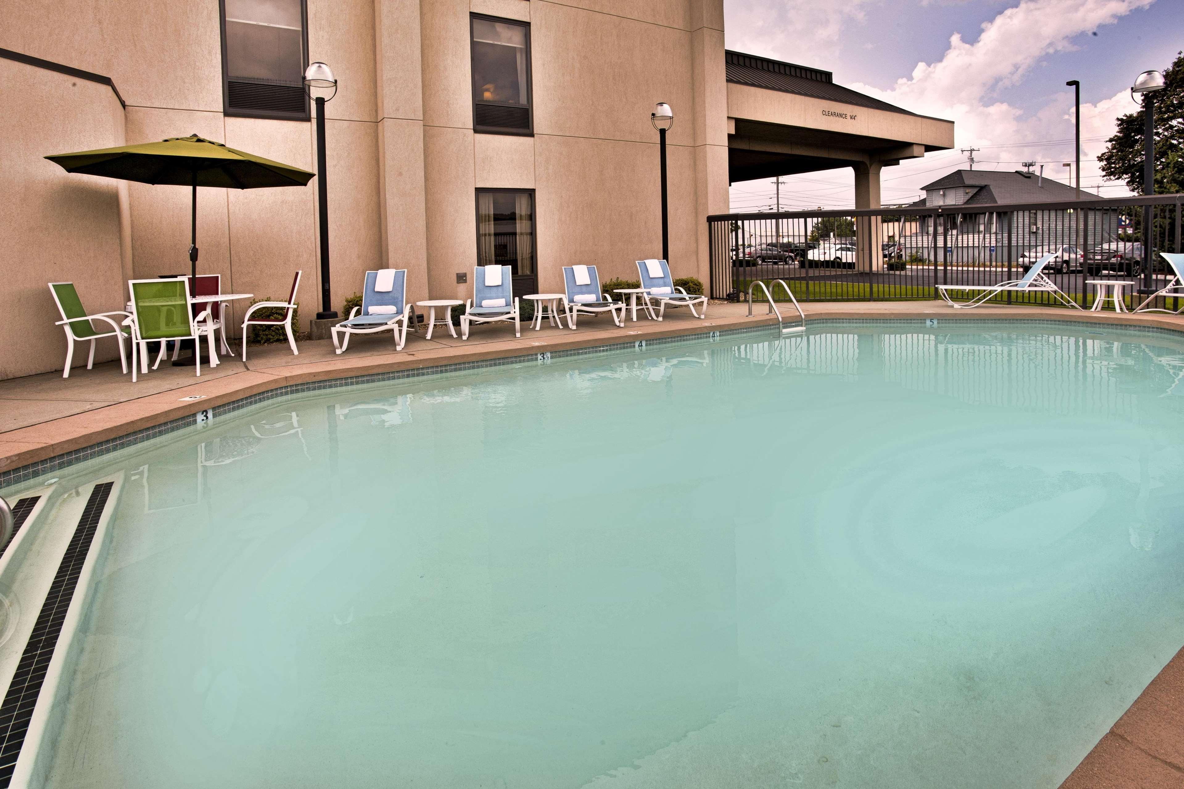 Hampton Inn Seekonk Eksteriør billede
