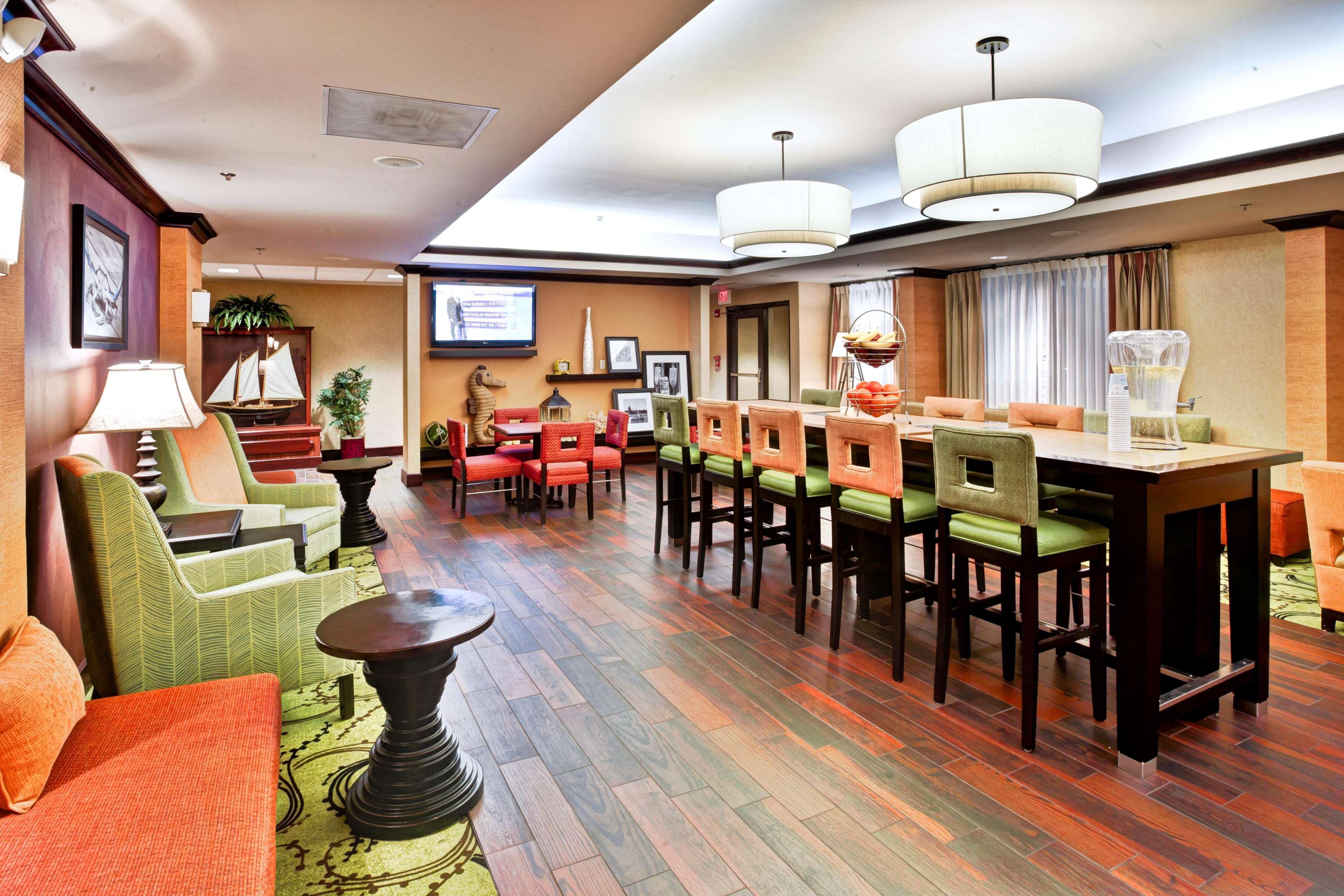 Hampton Inn Seekonk Eksteriør billede