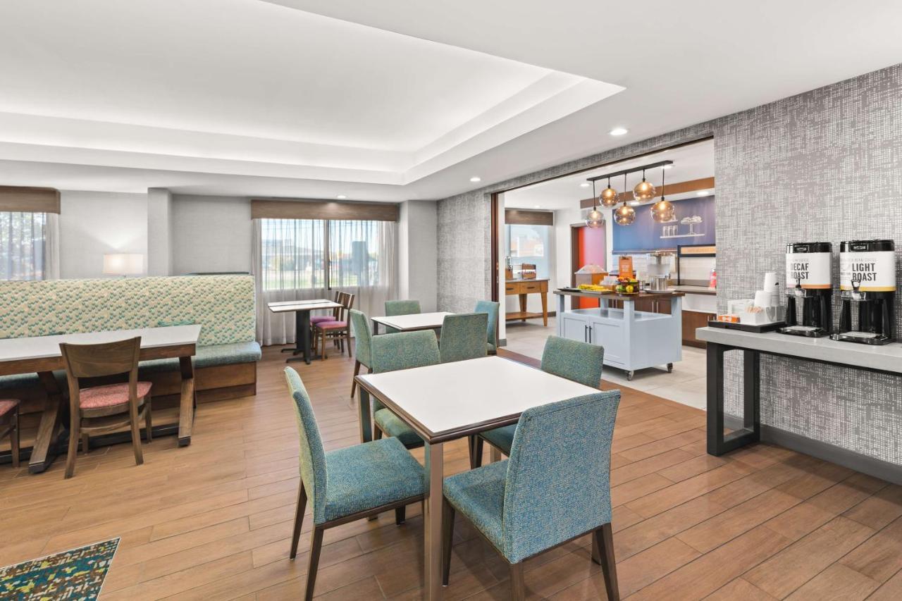 Hampton Inn Seekonk Eksteriør billede