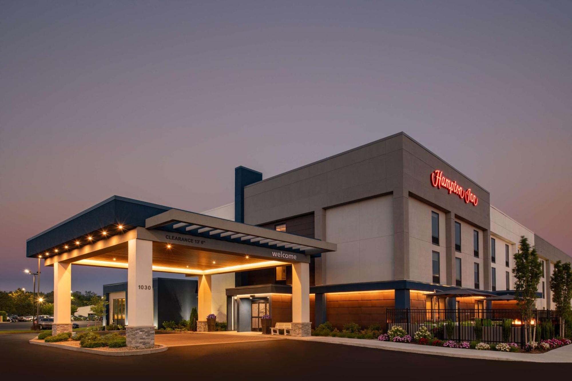 Hampton Inn Seekonk Eksteriør billede