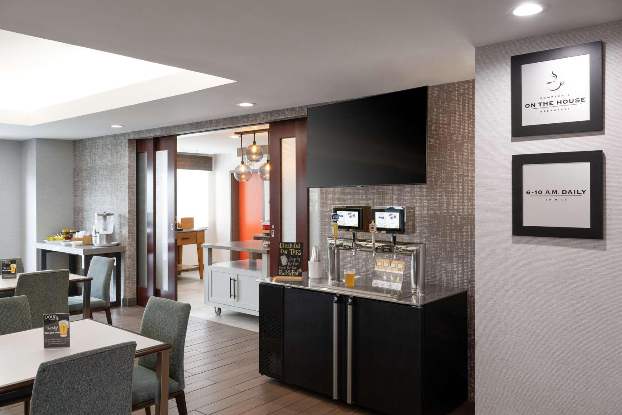 Hampton Inn Seekonk Eksteriør billede
